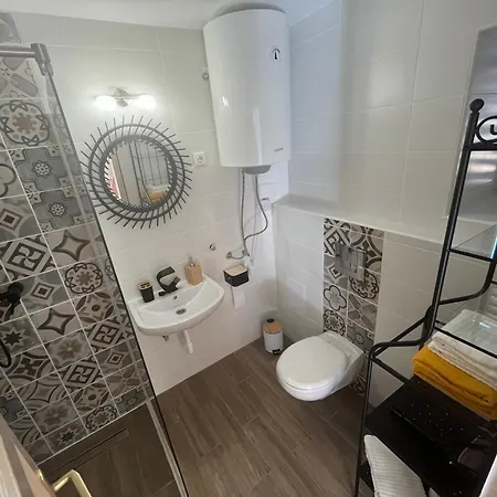 Kikelet Udvarhaz Apartment *