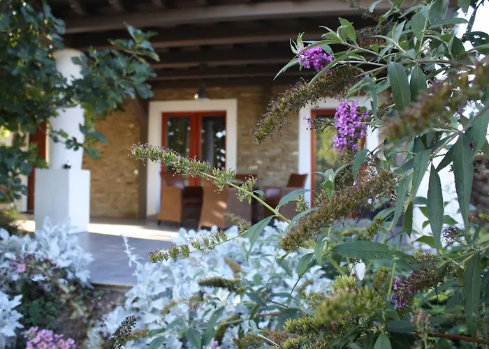 Kikelet Udvarhaz דירה Zánka