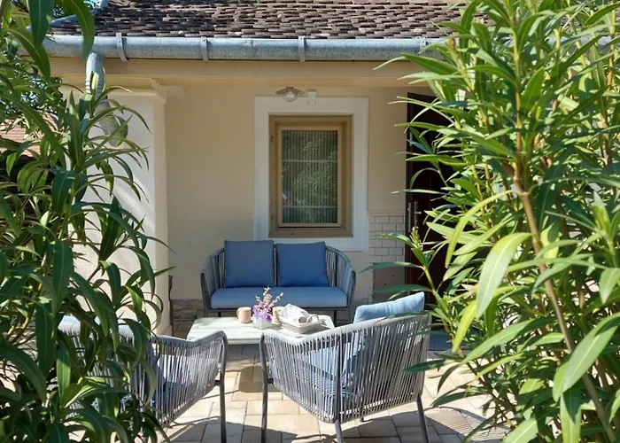 Kikelet Udvarhaz דירה