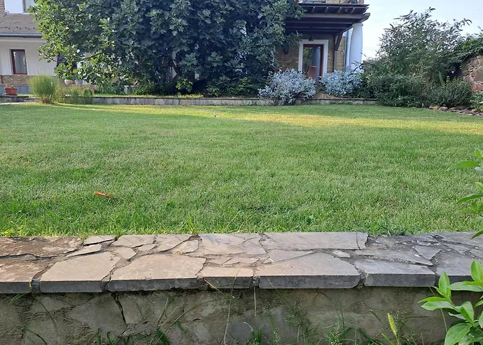 דירה Kikelet Udvarhaz Zánka